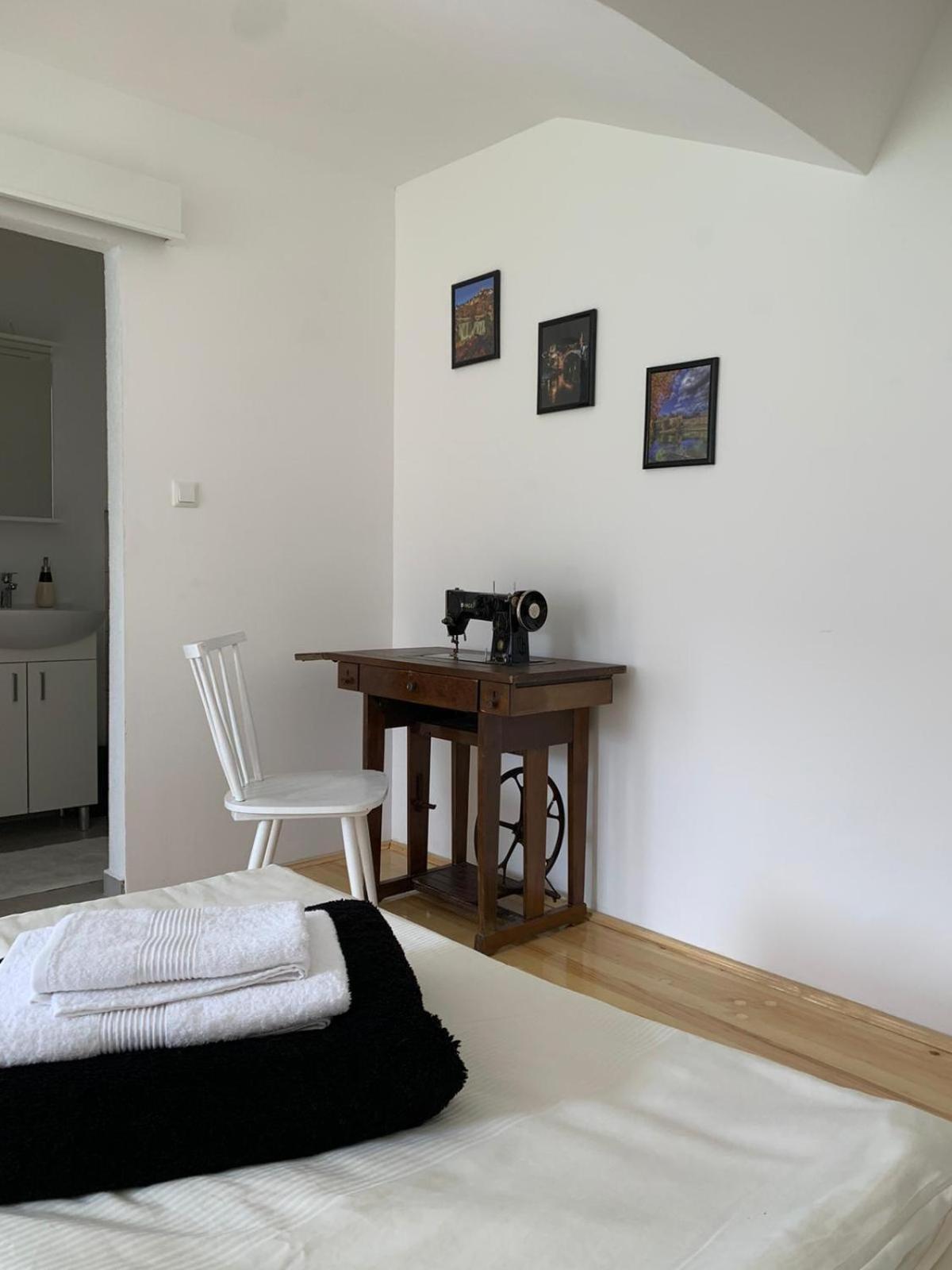 Sobe Zizi Bed & Breakfast Jajce Exterior photo