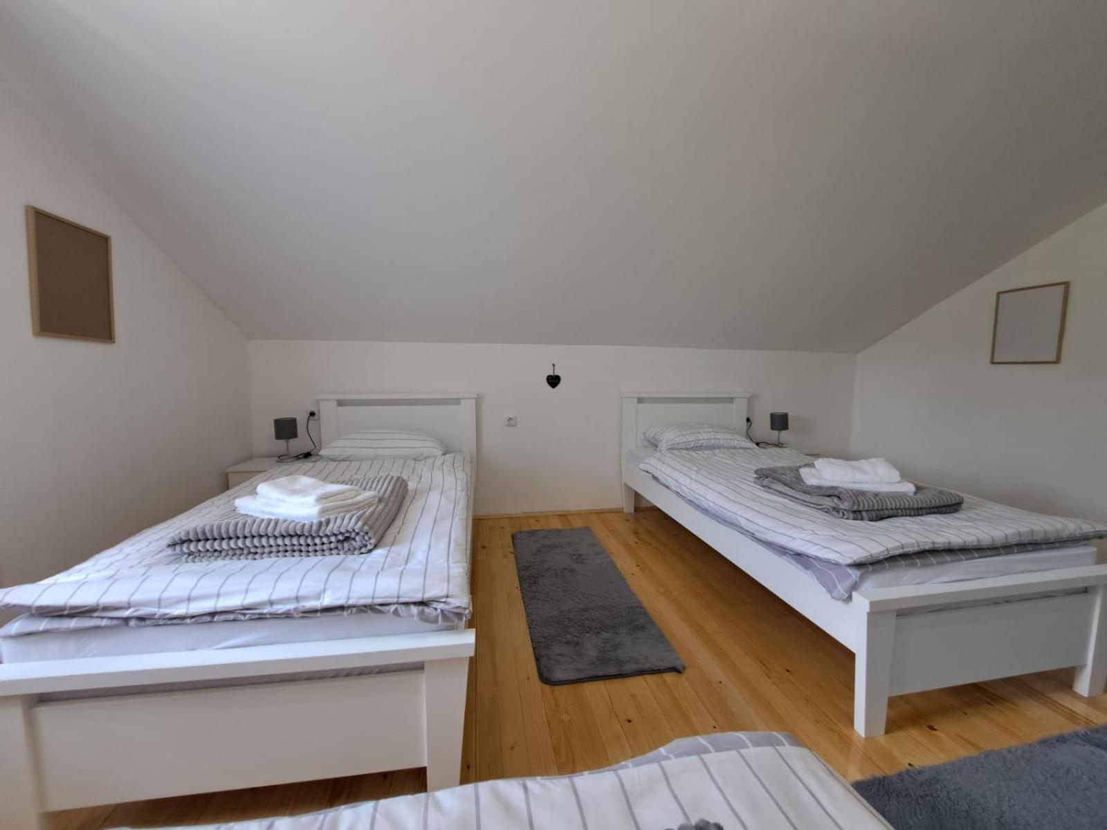 Sobe Zizi Bed & Breakfast Jajce Exterior photo